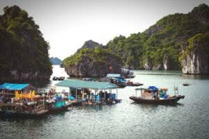 Hanoi with halong bay travel, tour and trip package - Hanoi and Ha Long Bay travel packages