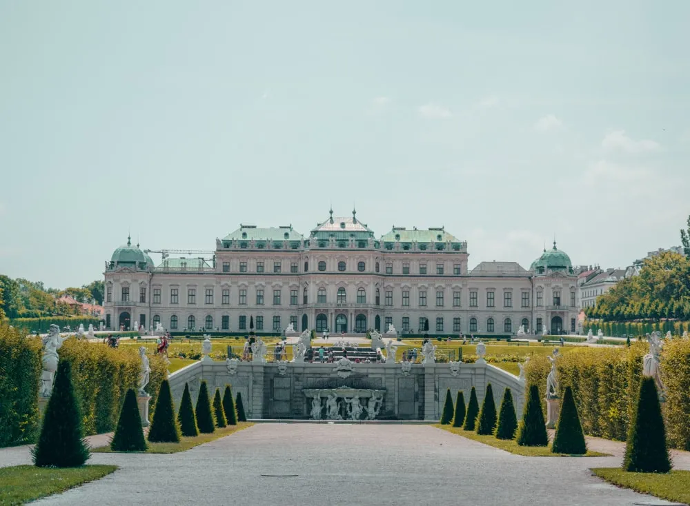 pakej trip ke Eastern Europe - travel and visit to eastern Europe tours